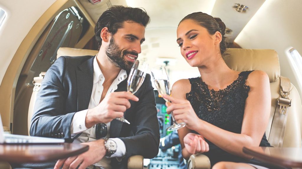 Try the Window and Aisle Trick When Flying as a Couple
