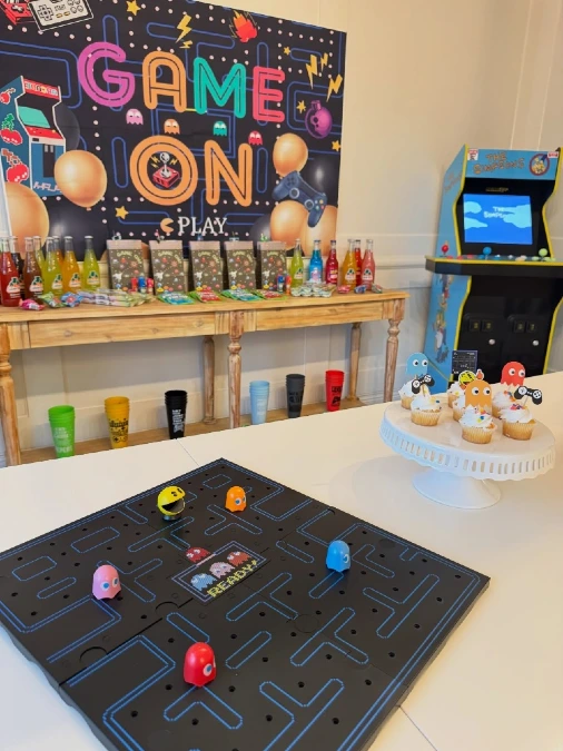 Interactive Maze Game Table