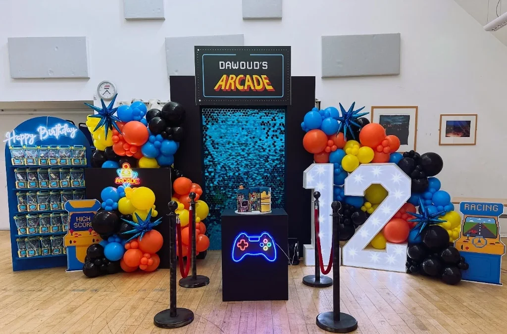 Dawoud's Arcade Entrance