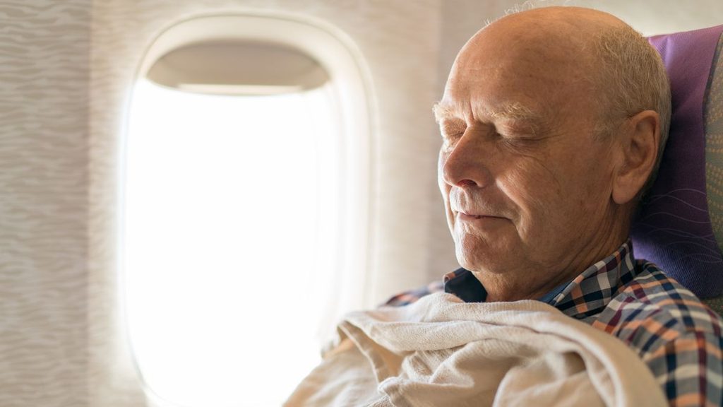 A Sleep Aid Can Make Jet Lag More Dangerous