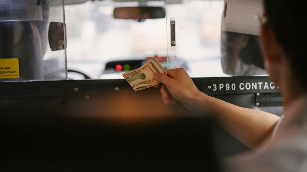 Avoid a Taxi Fare Trap at the Airport