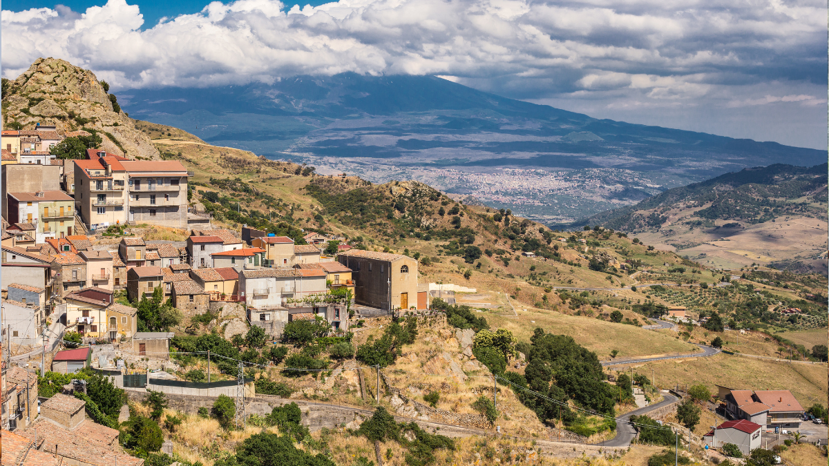 10 Dirt-Cheap Countries Where $30 a Day Feels Like Luxury (Most Americans Have No Clue)