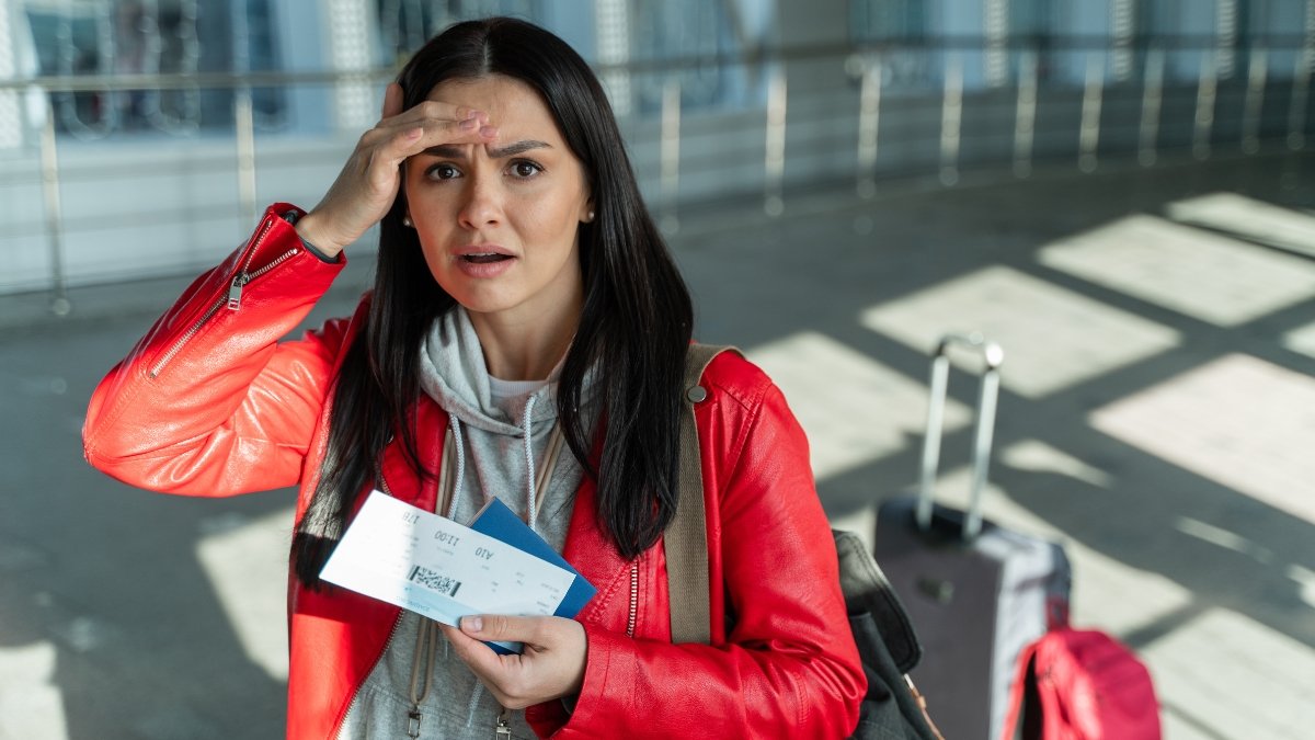 15 Insane Travel Scams Will Make You Think Twice About Your Next Trip!