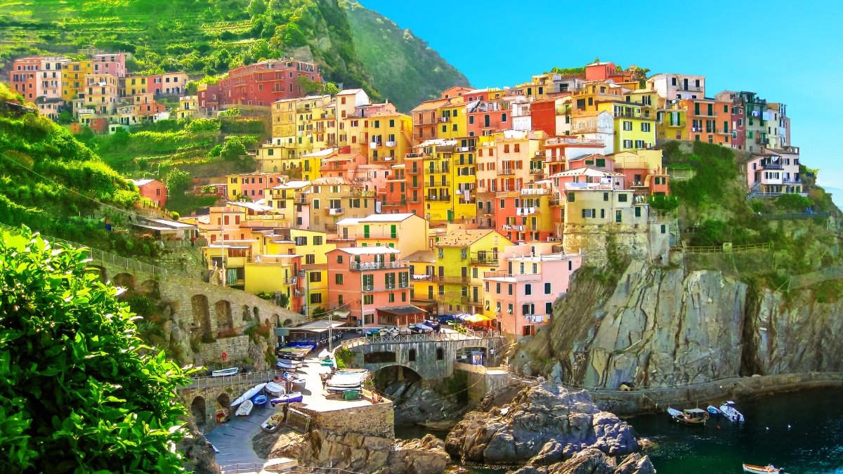 15 Italian Locations So Secret, Locals Try to Keep Them Hidden From Tourists
