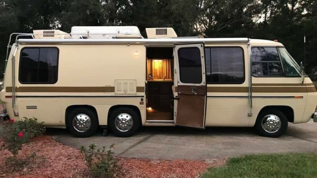 19 Reasons an Older Diesel Pusher Can Beat a Brand-New RV