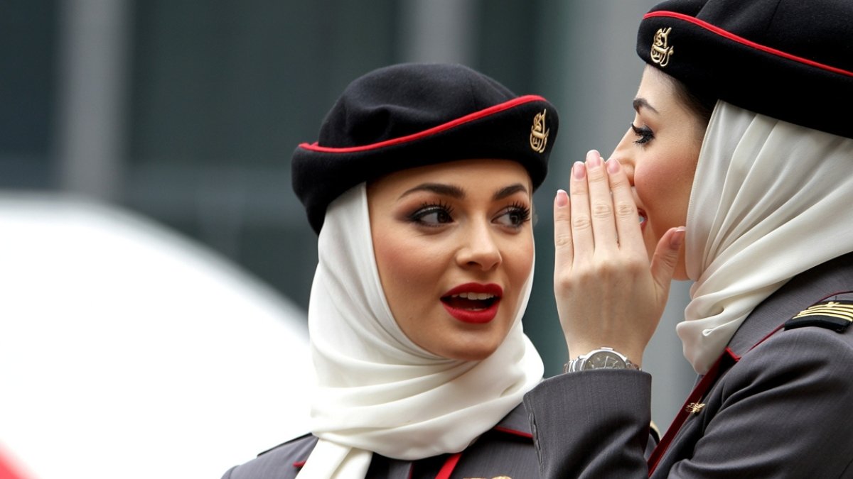 20 Little-Known Air Travel Secrets Flight Attendants Know But Passengers Never Hear About