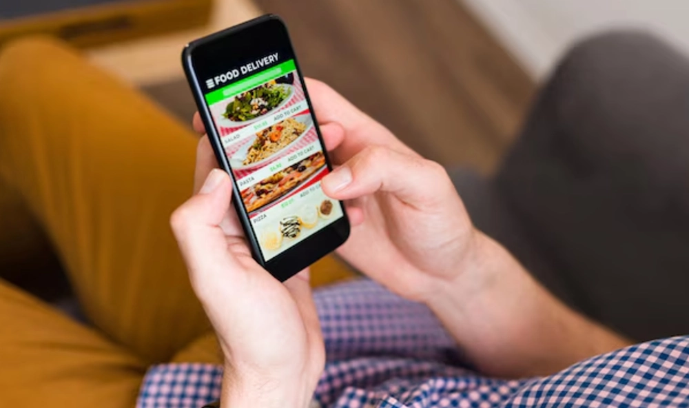 897 Order Terminal Food via Mobile Apps