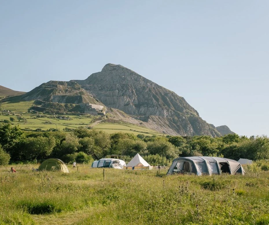 Avoid camping on vegetation or fragile areas