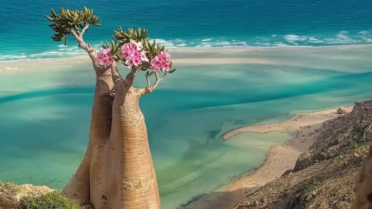 20 Breathtaking Places to See Before the Crowds Ruin Them Forever