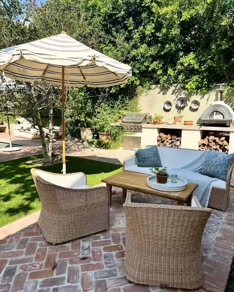 Brick Patio Wicker Lounge