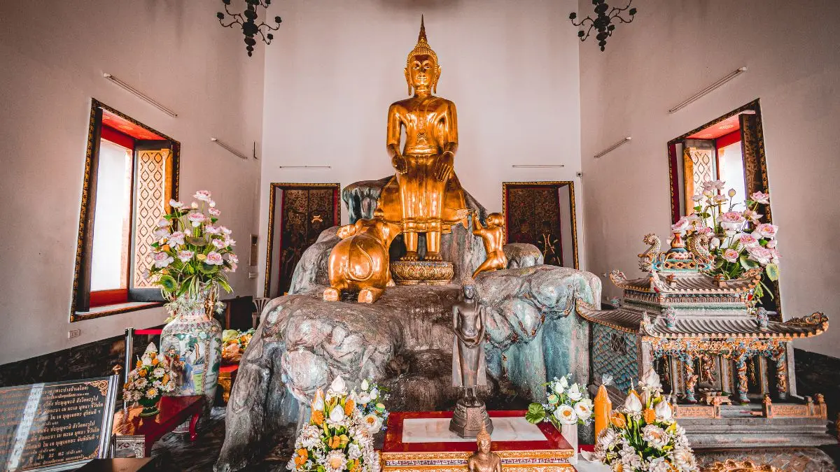 Buddhist Temple Complexes in Mountain Settings