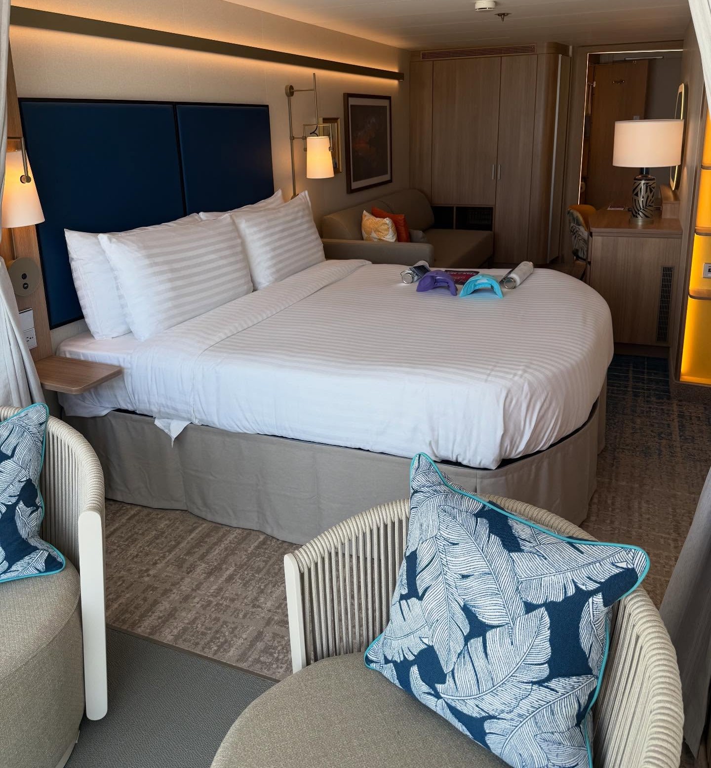Maximize Floor Space Using Built-In Bed Clearance