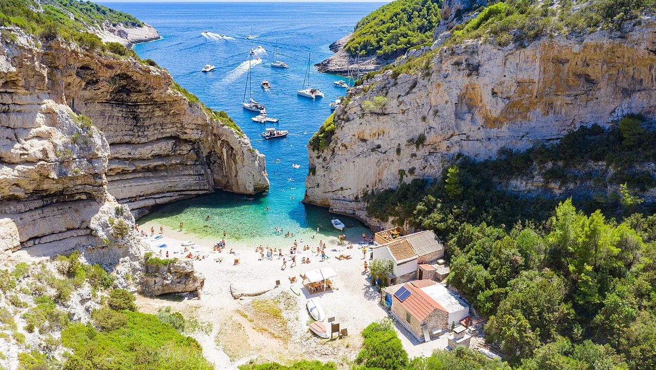 Croatia (Rural Municipal Grants & Digital Nomad Incentives)