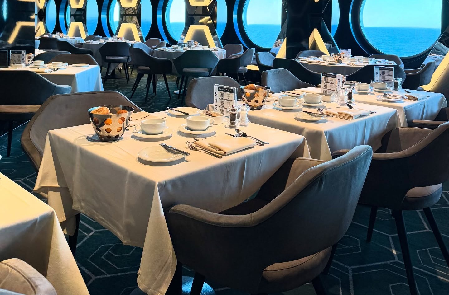 Ignoring Updated Dining Policies and Entrée Charges
