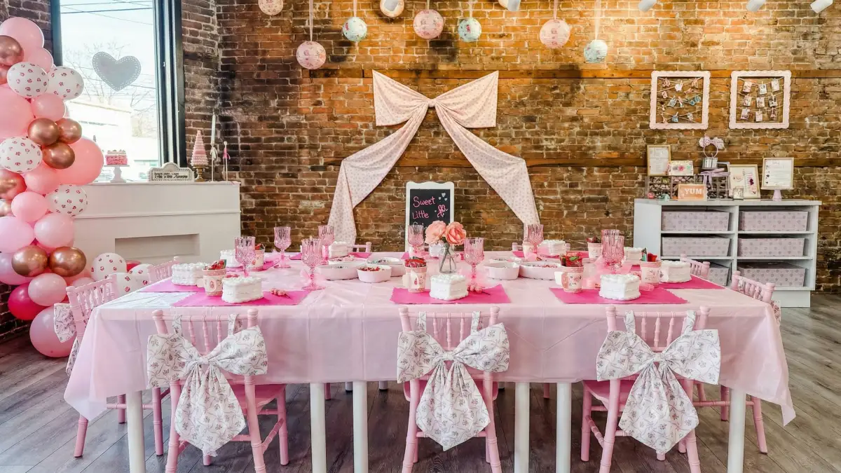 18 Stylish Galentine’s Day Party Ideas to Celebrate Your Besties