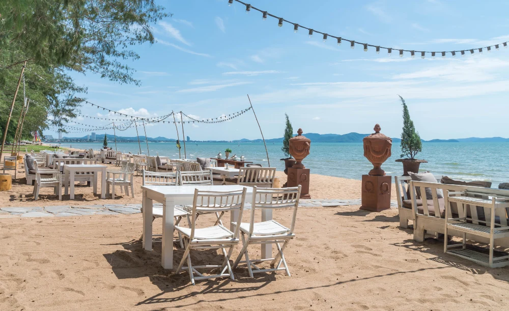 Get A Beach And Old Town Vacation In Hoi An