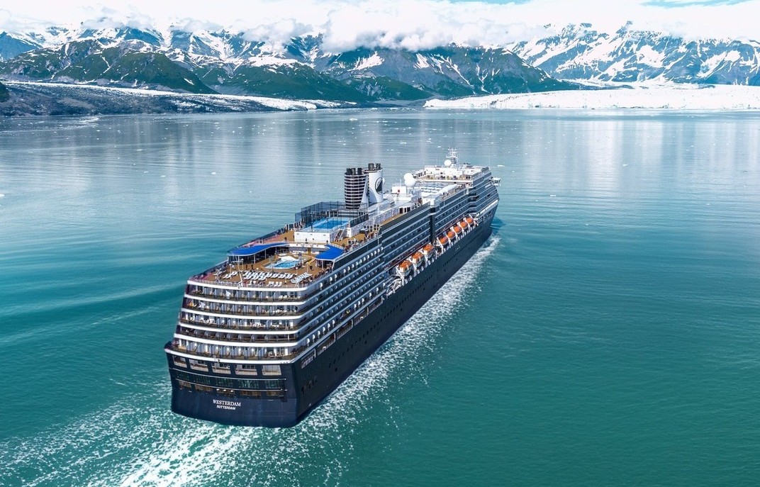 Holland America Holland America Line 2026: Housekeeping Downgrades & Service Shifts
