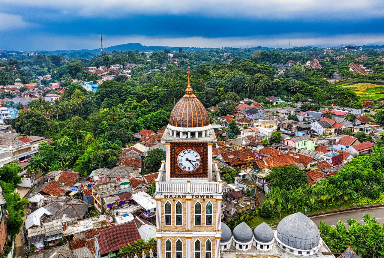  Indonesia Works Better Outside the Most Famous Resorts