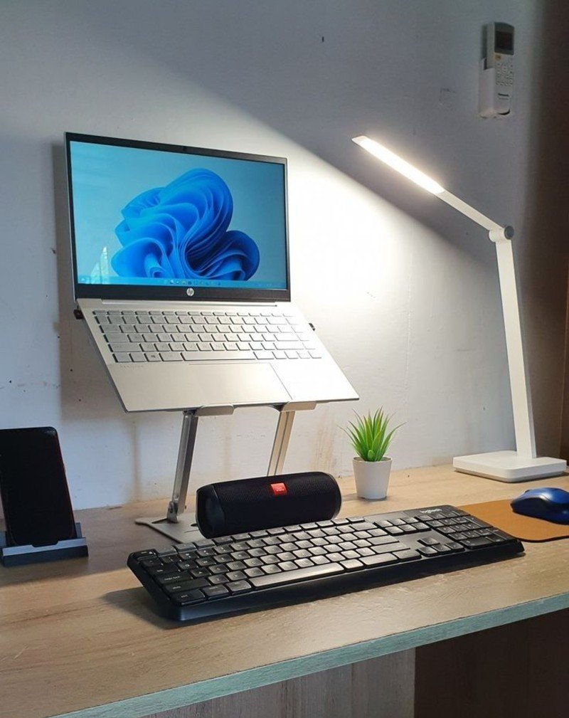 Laptop Stands Bring Your Screen to Eye Level Laptop Stands Bring Your Screen to Eye Level