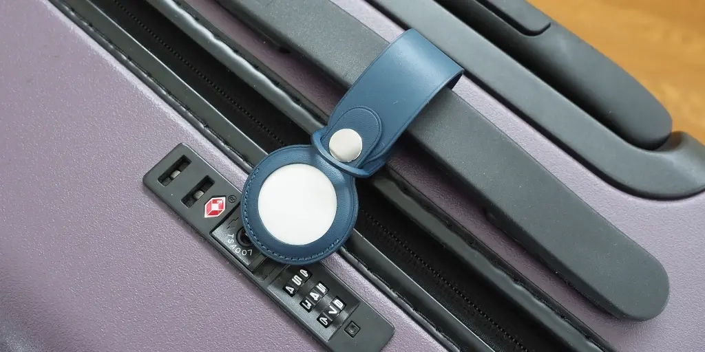 Luggage Tracker Compliance and Airline Battery Safety