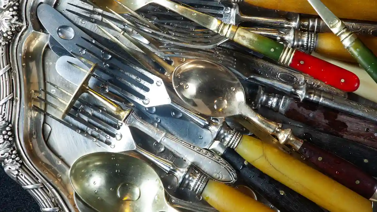Multiple Utensils/Full Cutlery