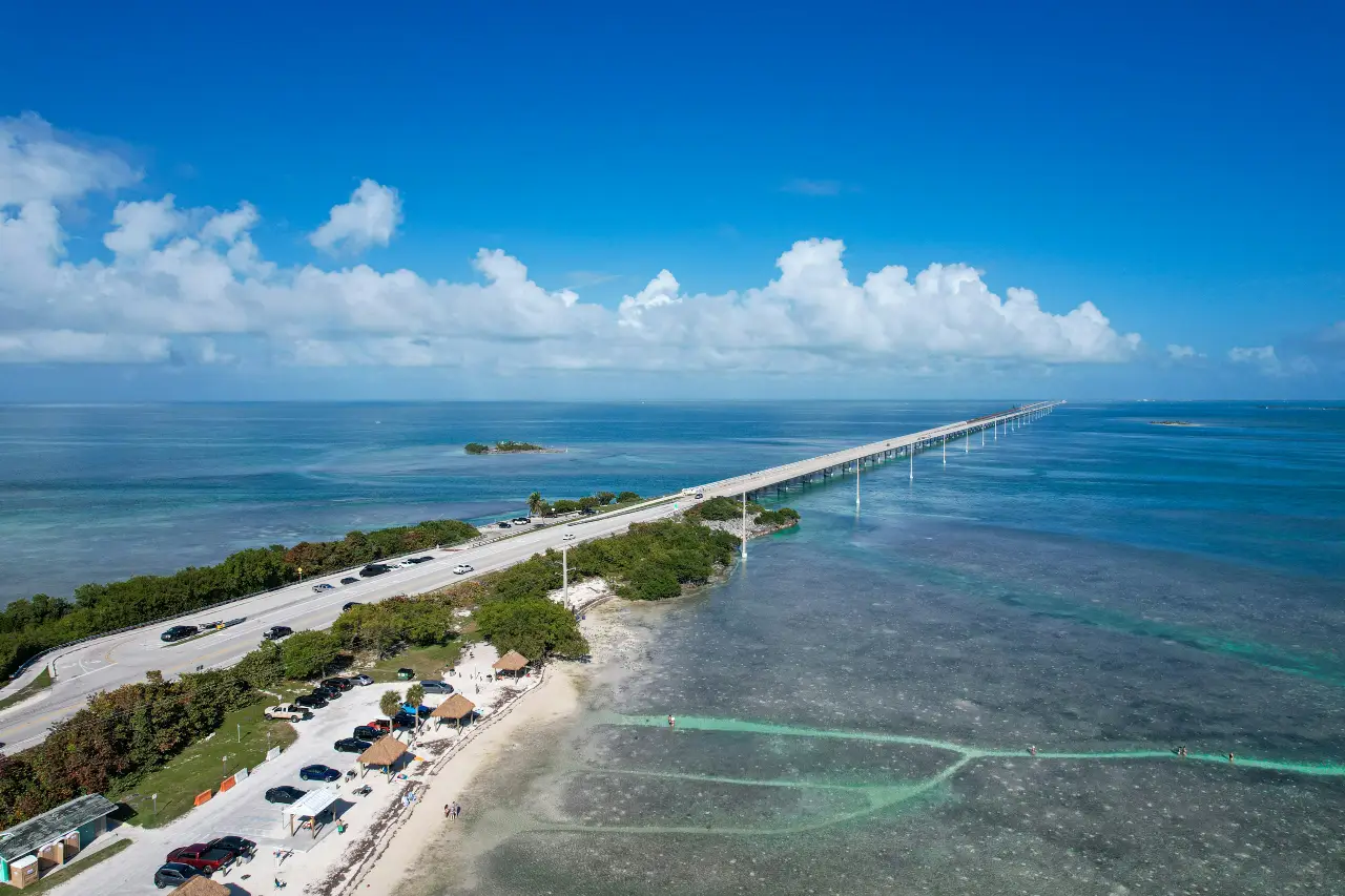 Overseas Highway Lets You Drive From Island to Island Overseas Highway Lets You Drive From Island to Island