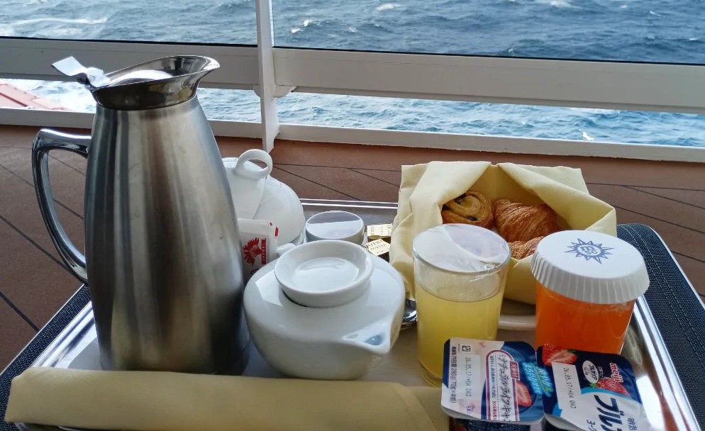 Avoid Room Service Fees with Smart Food Hacks