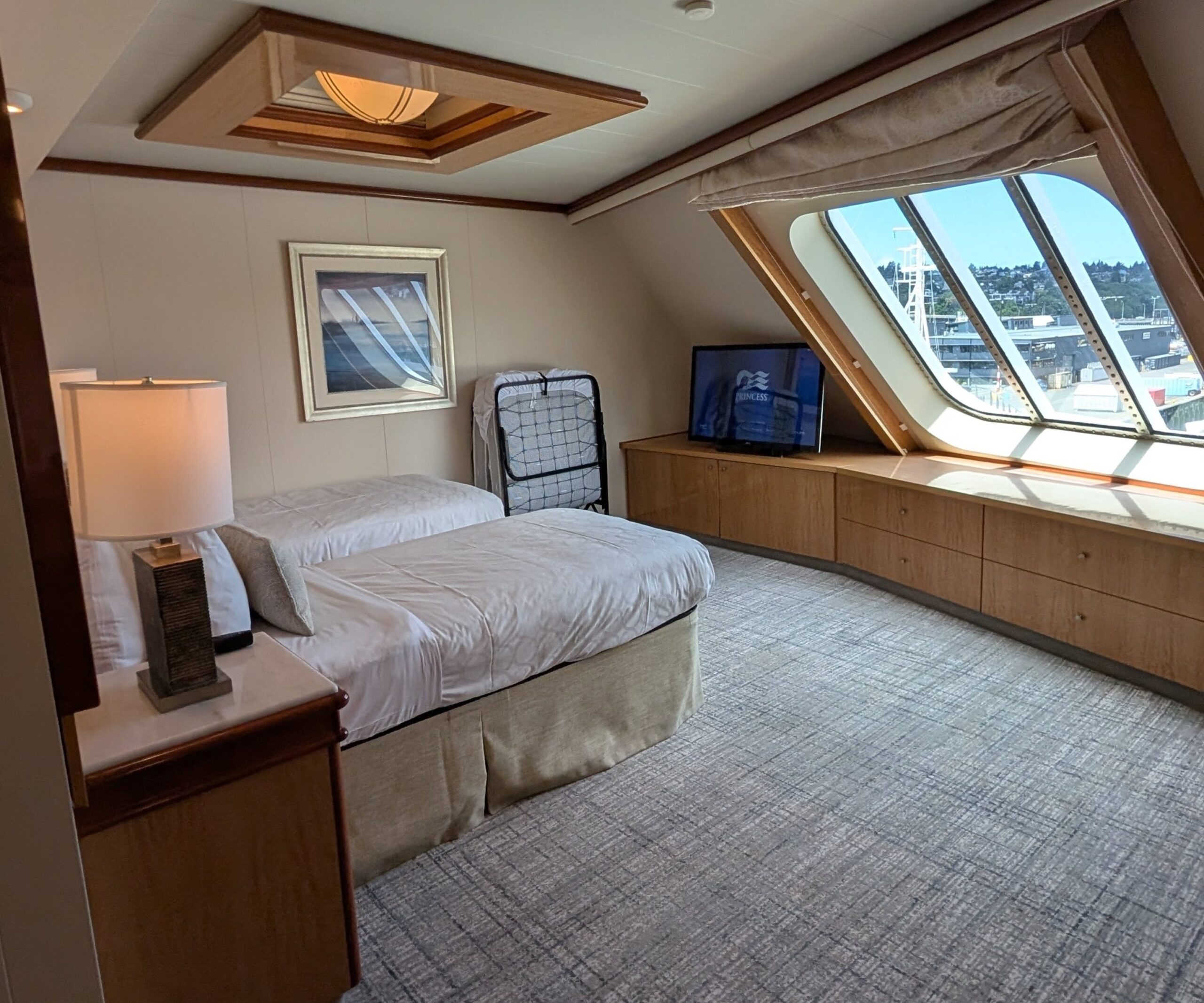 Secure Cabin Upgrades Without Paying Full Fare