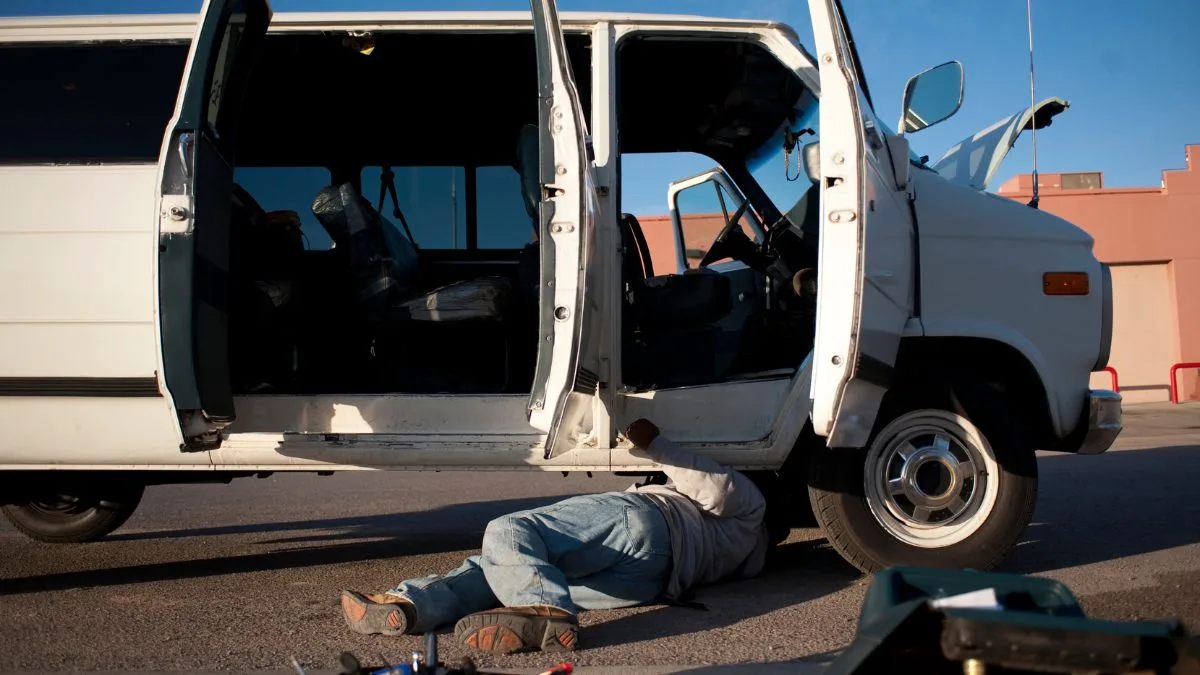 The Van Life “Influencer” Illusion Staged vs. Reality