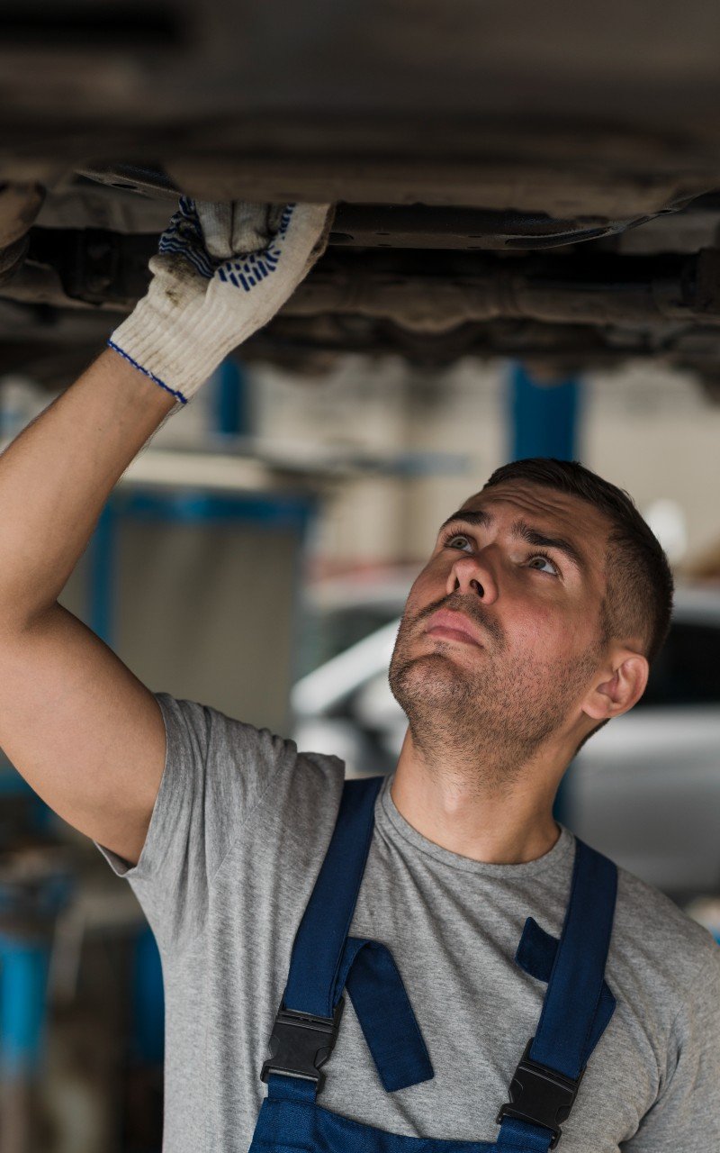 Use Mobile Mechanics, Not Dealerships Use Mobile Mechanics, Not Dealerships