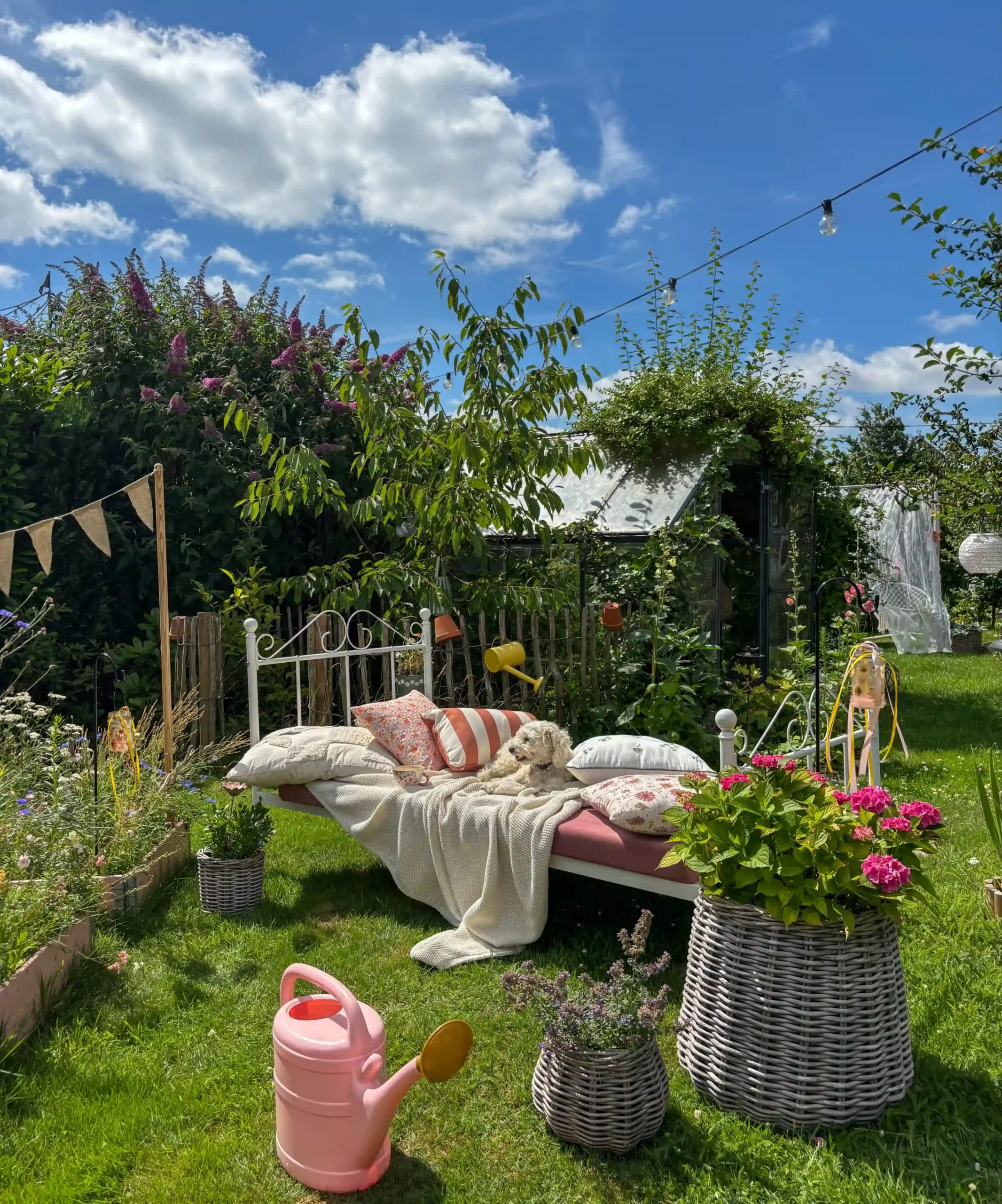 Vintage Outdoor Garden Bed Vintage Outdoor Garden Bed