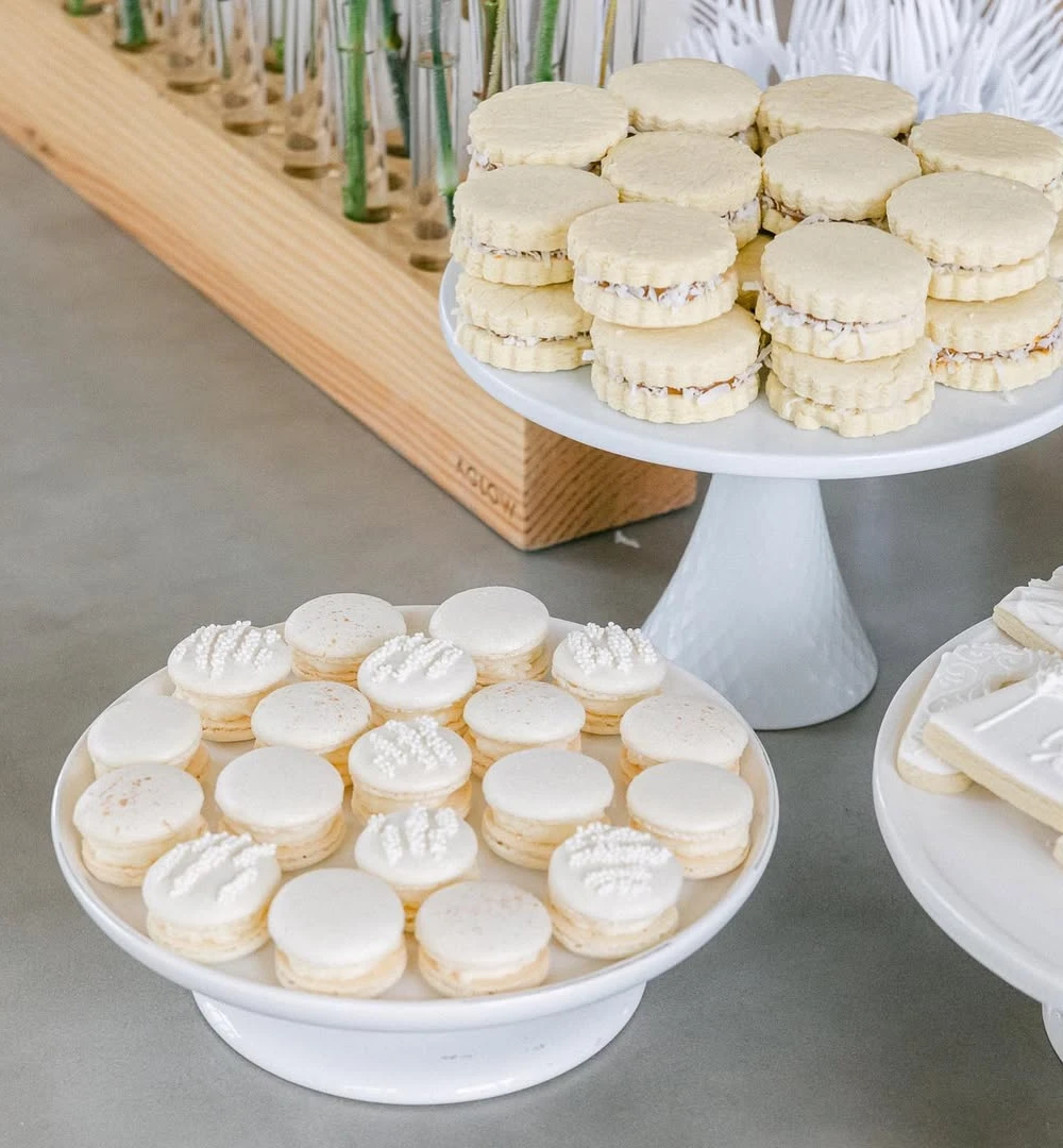 White Cookie Display