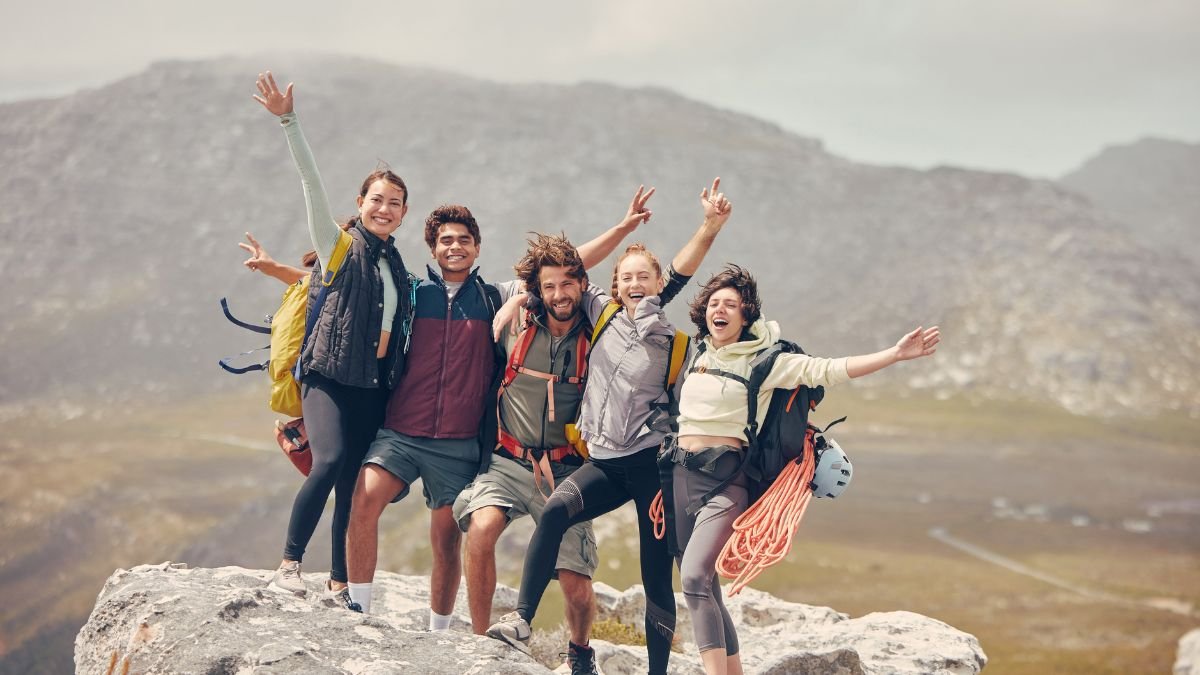 Why Pro Hikers Never Use These 4 Popular Trail Apps (The Truth Will Shock You)