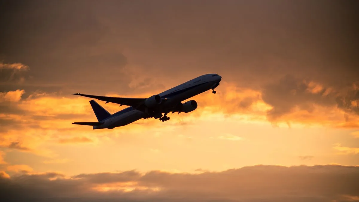 Why the Lights Turn Off During Takeoff and Landing