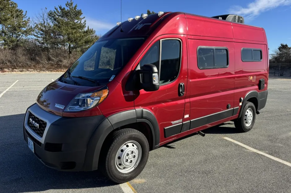 Winnebago Solis Pocket 59PX