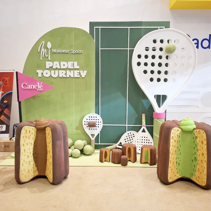 Large Paddle and Pastry Display