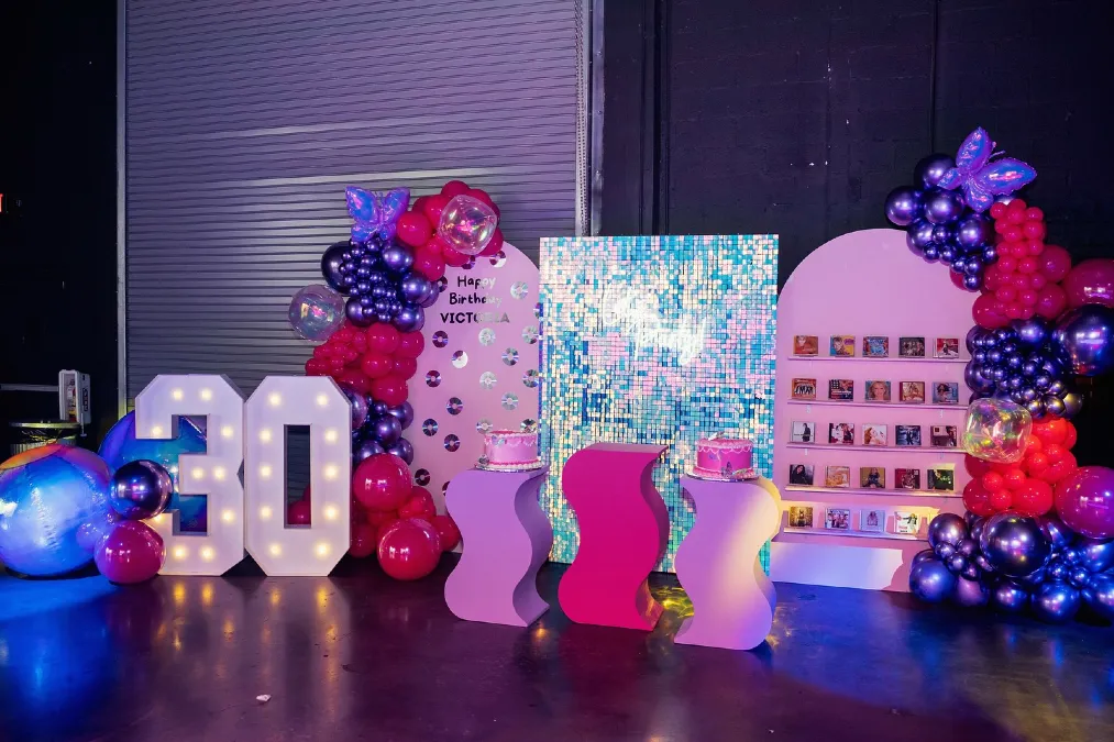 CD Wall and Shimmer Panel