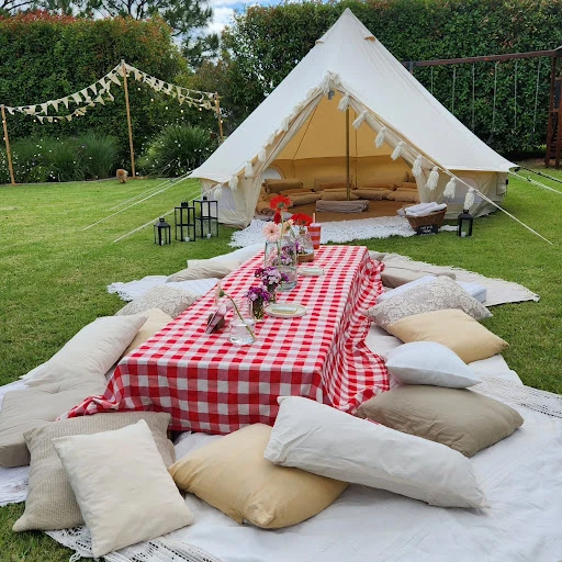 Classic Red Picnic Gala