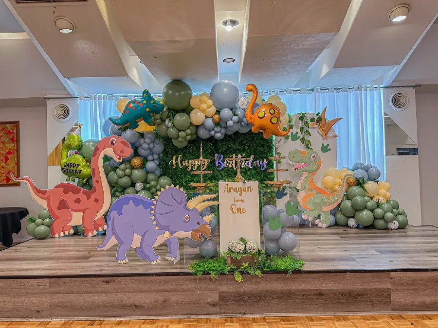 Roaring First Birthday Stage