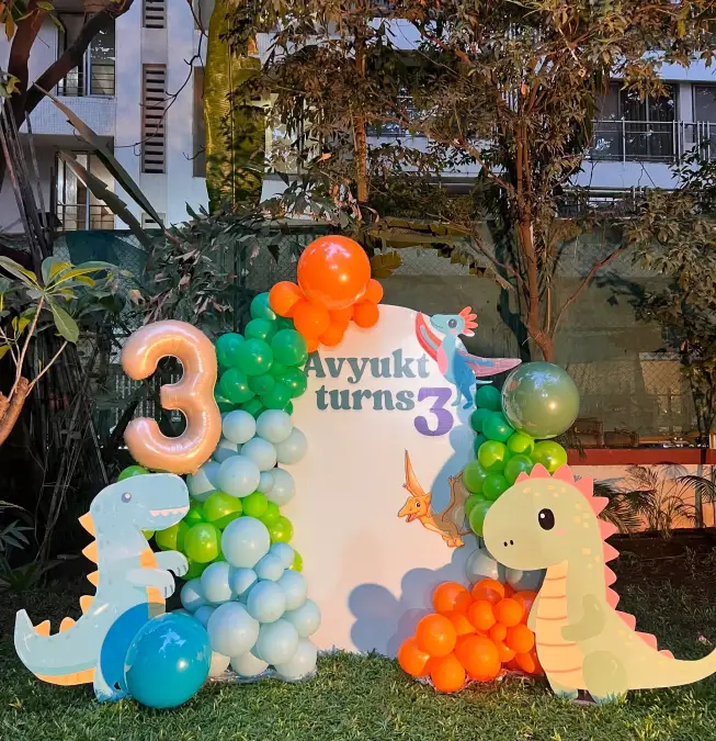 Avyukt’s Neon Garden Party