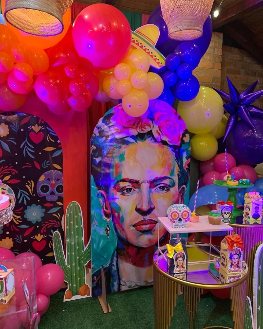 Vibrant Frida Kahlo Party Corner