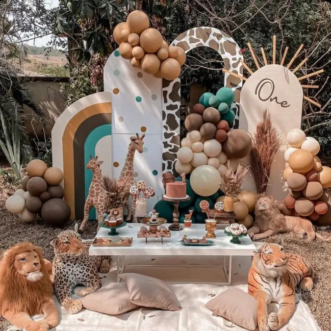 Picnic Style Safari Lounge