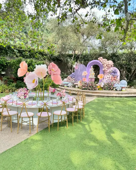 Giant Poppy Garden Seating