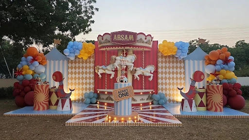 Elegant Carousel Horse Stage
