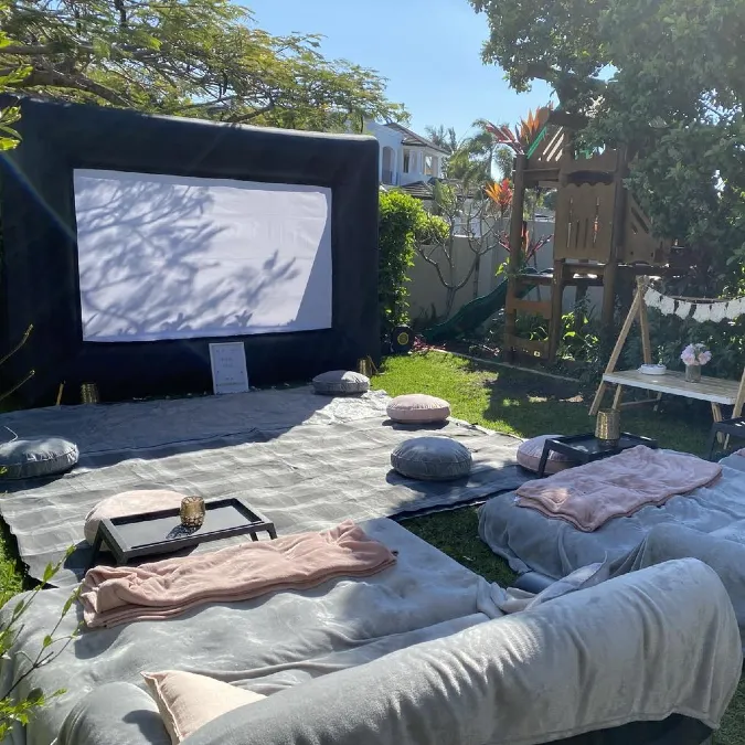 Inflatable Screen Lounging