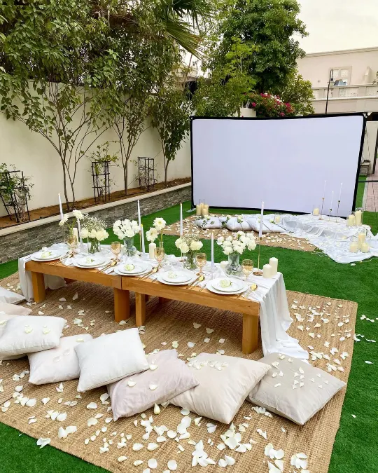 Elegant White Floral Dining
