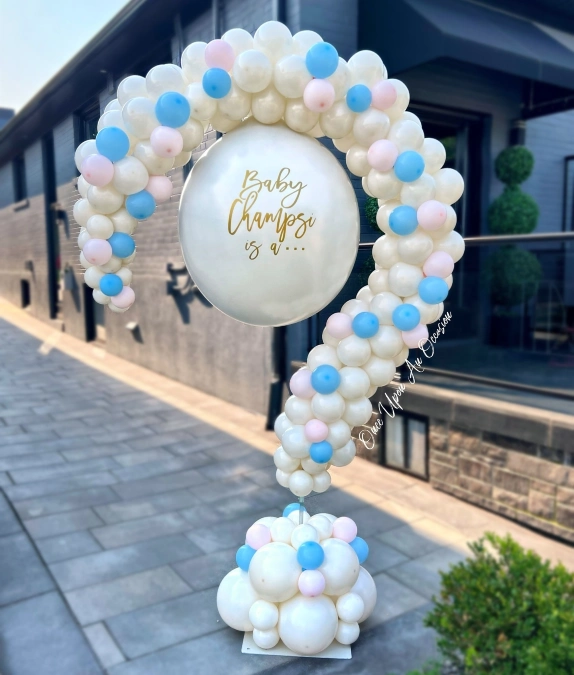 Question Mark Pop Balloon Stand