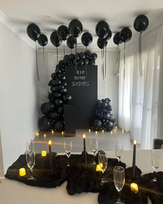 Elegant Candlelit Dinner Setting