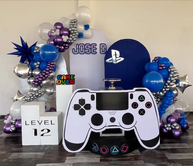 Level 12 White Controller Display
