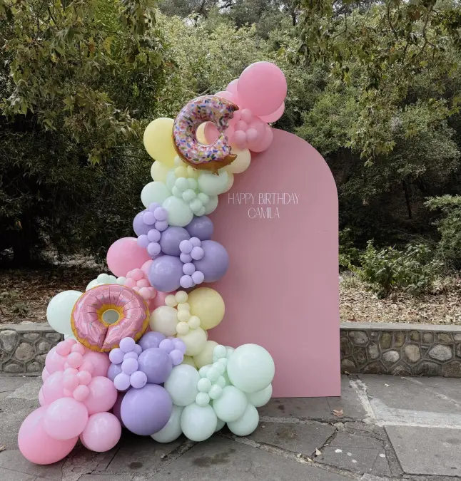 Pink Arch and Organic Balloons
